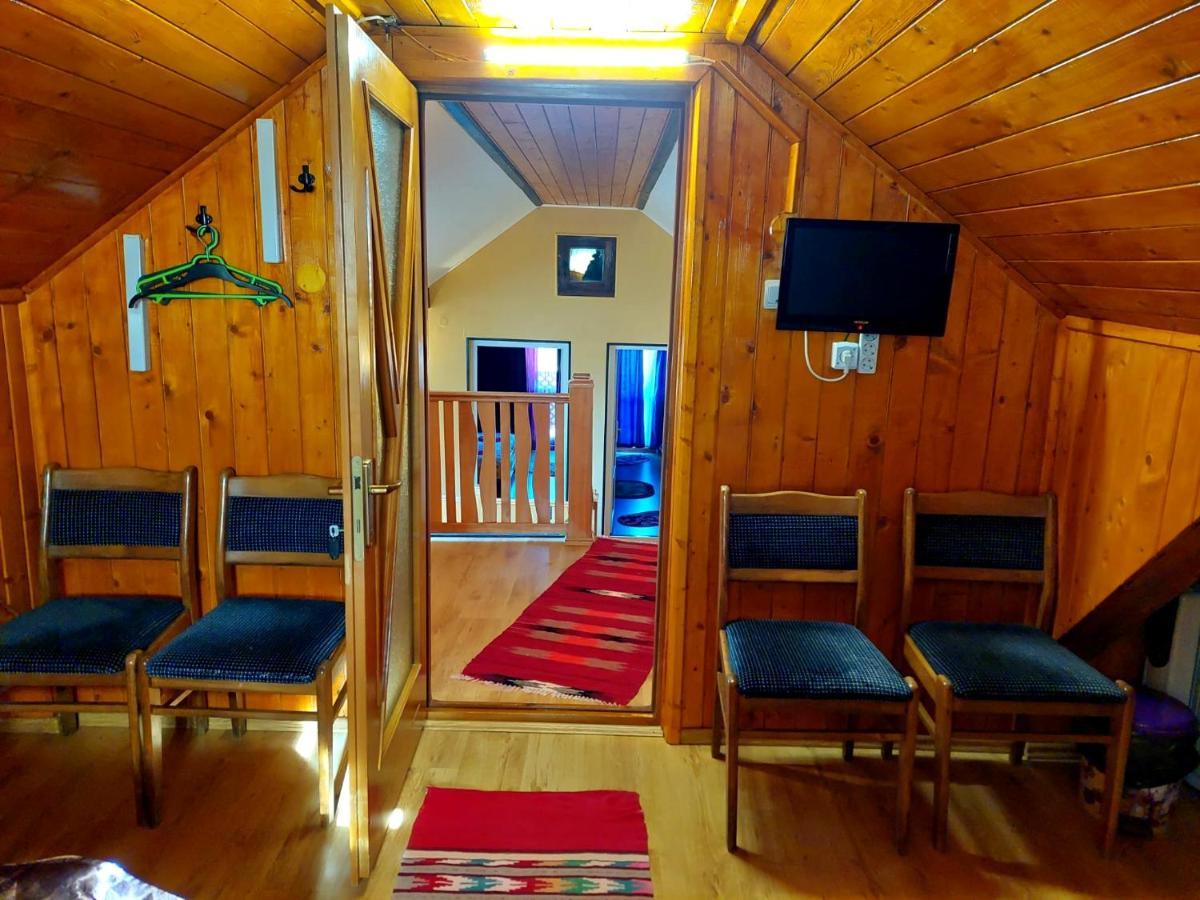 Casa Neagu 호텔 코바스나 외부 사진